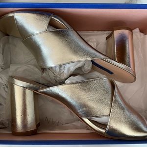 Stuart Weitzman “Galene” metallic heel SZ 9.5